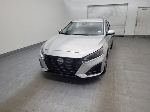 Used 2023 Nissan Altima 2.5 SV image 15