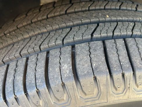 Used 2020 Chevrolet Traverse Premier w/ LPO, Floor Liner Package image 33