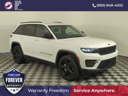 Used 2023 Jeep Grand Cherokee Altitude