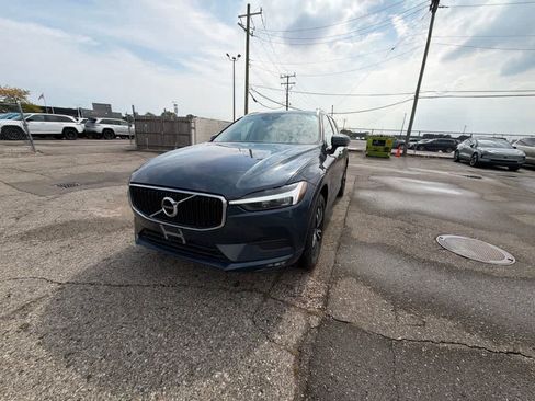 Used 2021 Volvo XC60 T5 Momentum AWD/4WD image 1