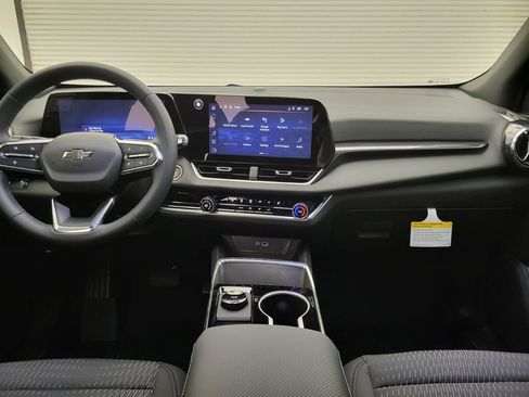 New 2026 Chevrolet Equinox LT w/ Midnight Edition FWD image 40