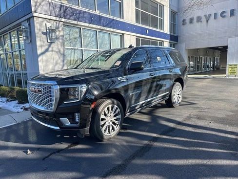 Used 2023 GMC Yukon Denali image 1