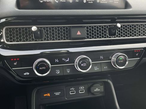 Used 2023 Honda Civic Touring image 19