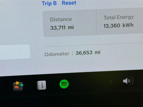 Used 2020 Tesla Model 3 Long Range image 31