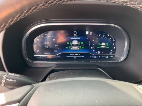 Used 2022 Chevrolet Tahoe LT w/ Luxury Package image 10