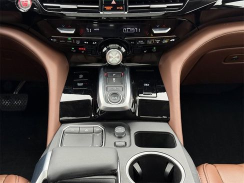 Certified 2023 Acura MDX SH-AWD w/ Technology Package image 8