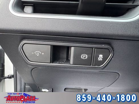 Used 2025 Kia K4 LXS image 17