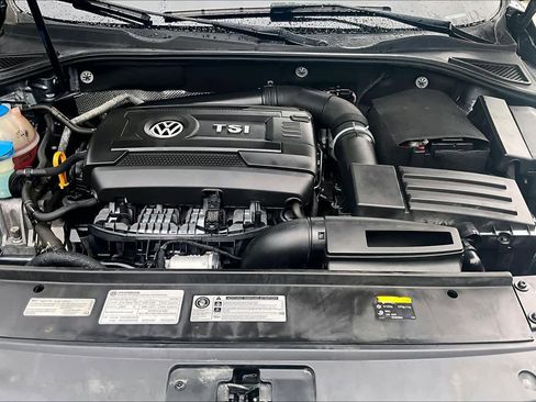 Used 2017 Volkswagen Passat 1.8T R-Line FWD image 30