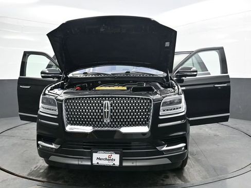 Used 2019 Lincoln Navigator Reserve AWD/4WD image 44