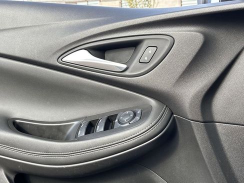 Used 2025 Buick Encore GX Preferred image 23