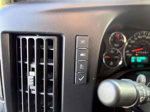 Used 2024 Chevrolet Express 2500 w/ Driver Convenience Package RWD image 23