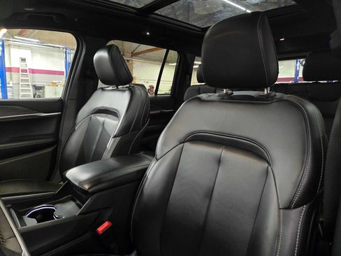 Used 2024 Jeep Grand Cherokee Limited 4xe AWD/4WD image 22