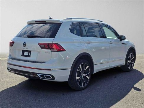 Used 2023 Volkswagen Tiguan SEL R-Line AWD/4WD image 3