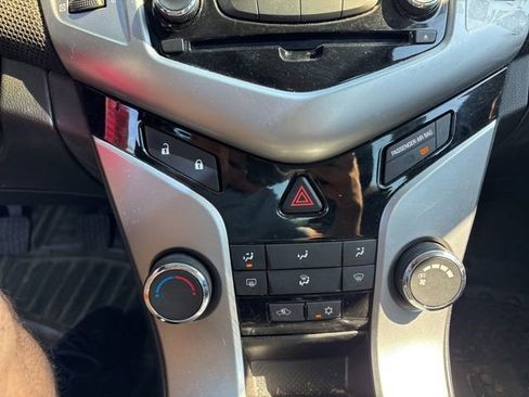 Used 2012 Chevrolet Cruze Eco FWD image 18