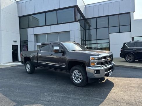 Used 2015 Chevrolet Silverado 3500 LTZ w/ LTZ Plus Package AWD/4WD image 6