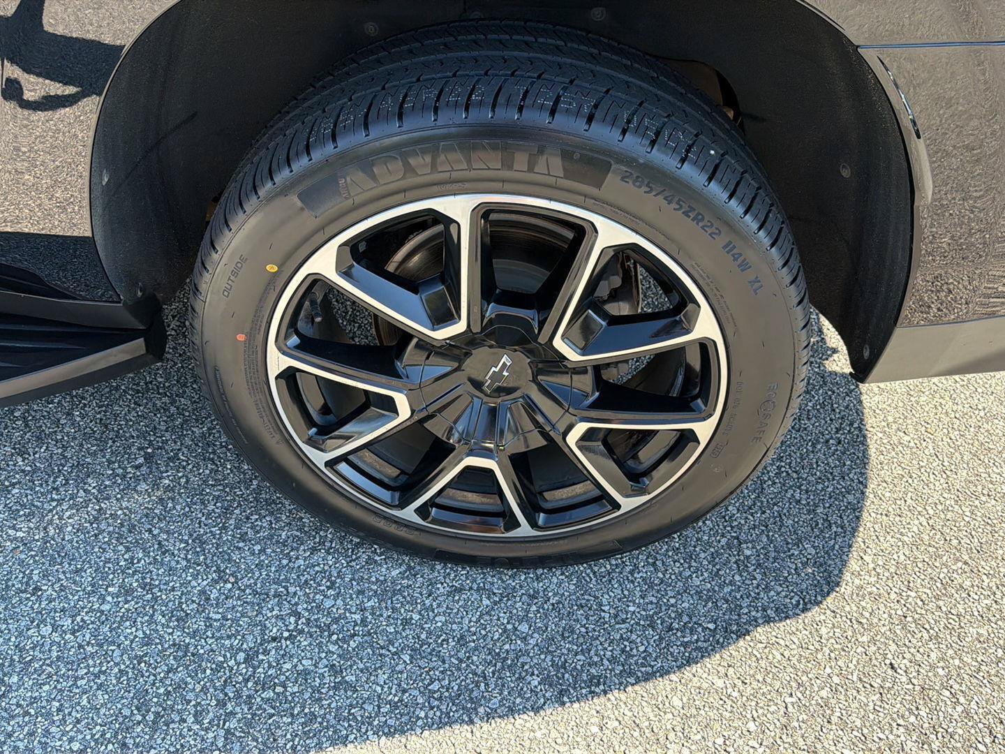 Used 2021 Chevrolet Suburban RST w/ Luxury Package RWD image 44