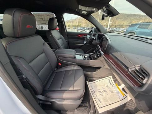New 2026 Chevrolet Traverse Z71 w/ Driver Confidence Package AWD/4WD image 39