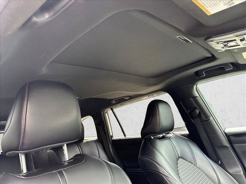 Used 2021 Toyota Highlander XSE FWD image 25