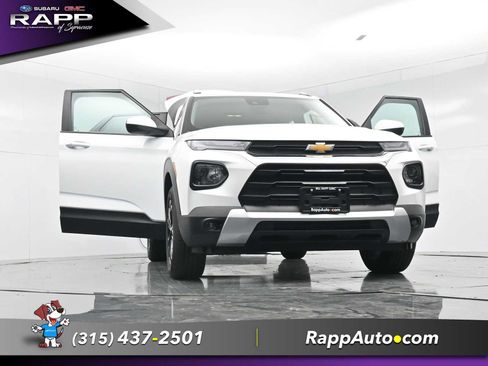 Used 2023 Chevrolet TrailBlazer LT AWD/4WD image 31