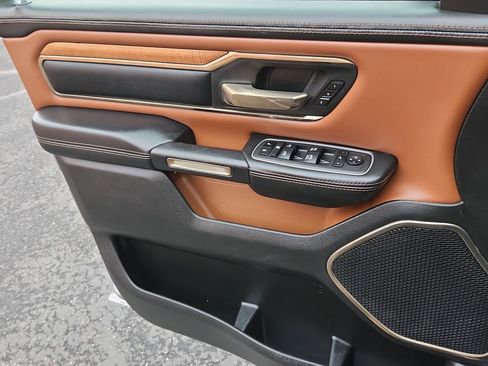 Used 2022 RAM 1500 Limited w/ Bed Utility Group image 6