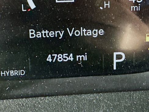 Used 2024 Jeep Wrangler Unlimited Rubicon 4xe image 32