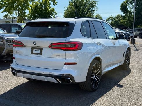 Used 2019 BMW X5 xDrive50i w/ M Sport Package AWD/4WD image 4