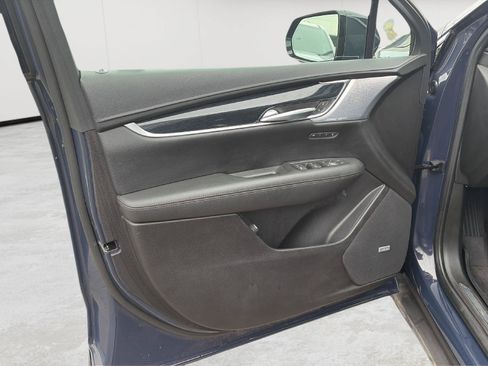 Certified 2024 Cadillac XT5 Premium Luxury w/ LPO, Floor Liner Package AWD/4WD image 13