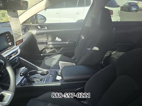 Used 2023 Kia K5 LXS FWD image 3