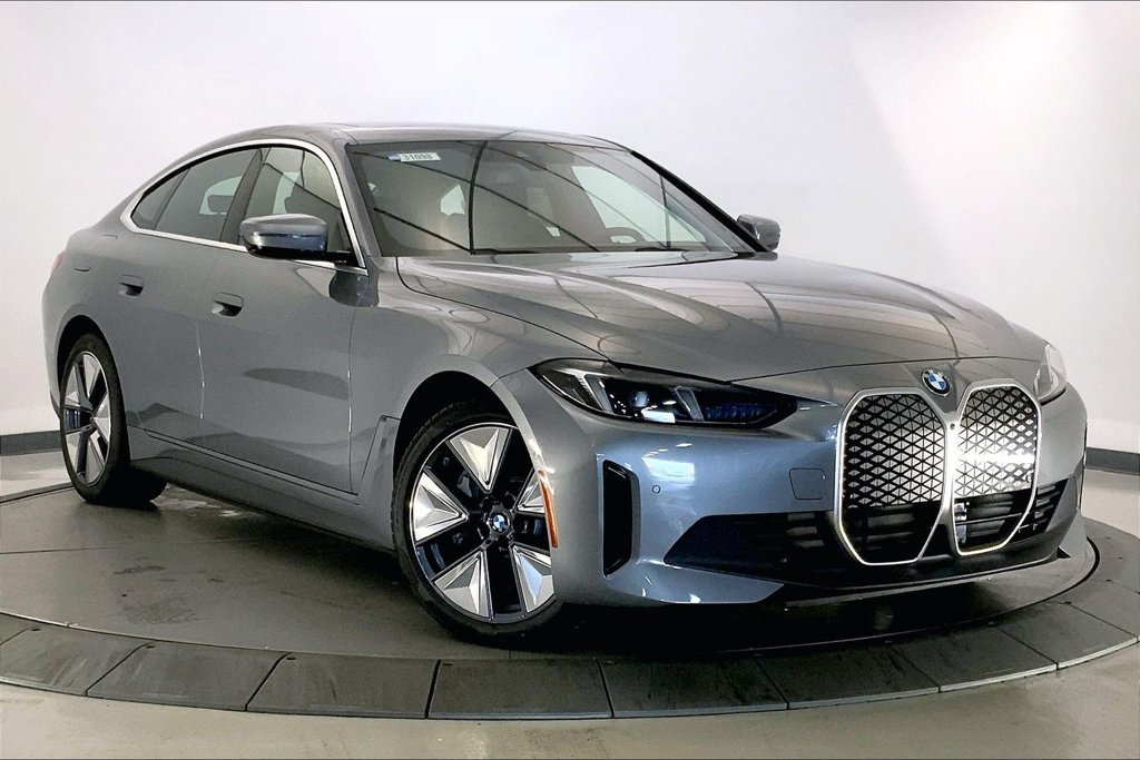 New 2026 BMW i4 xDrive40i w/ Premium Package AWD/4WD image 1