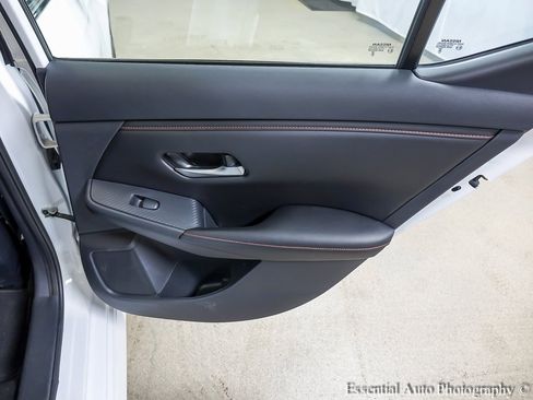 Used 2024 Nissan Sentra SR w/ SR Premium Package image 23