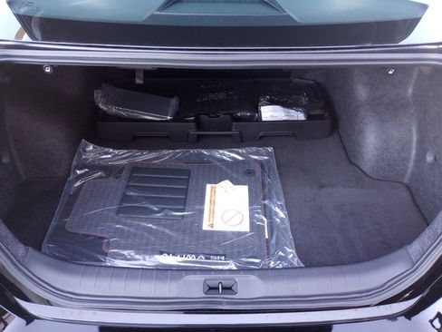 New 2025 Nissan Altima 2.5 SR image 15