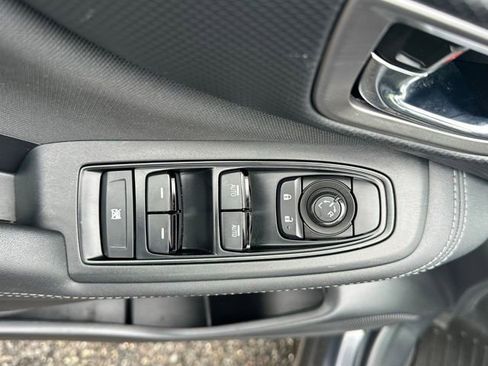 Used 2024 Subaru Forester Premium image 19