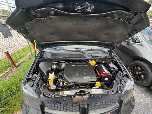 Used 2018 Dodge Grand Caravan GT FWD image 23