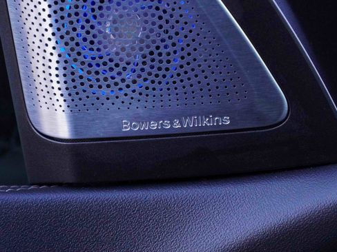 Certified 2025 BMW X7 M60i image 16