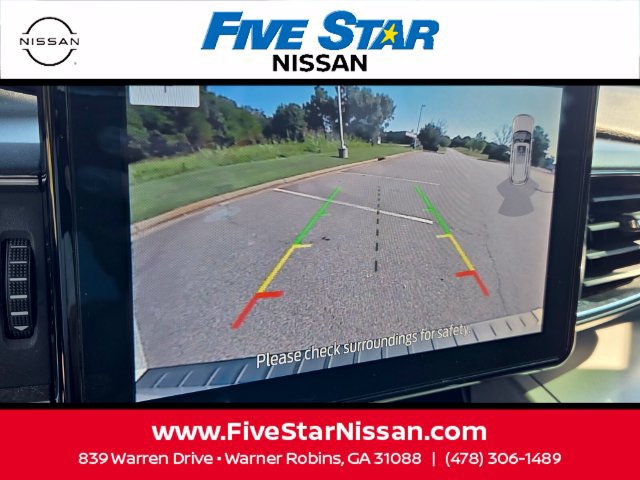 Used 2024 Ford Explorer XLT w/ Equipment Group 202A RWD image 23