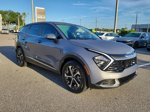 Used 2023 Kia Sportage EX FWD image 5