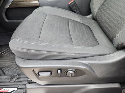 Used 2021 Chevrolet Silverado 1500 LT Trail Boss w/ Bed Protection Package AWD/4WD image 23