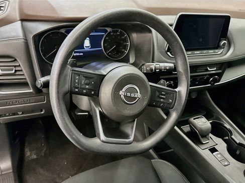 Used 2023 Nissan Rogue S AWD/4WD image 18