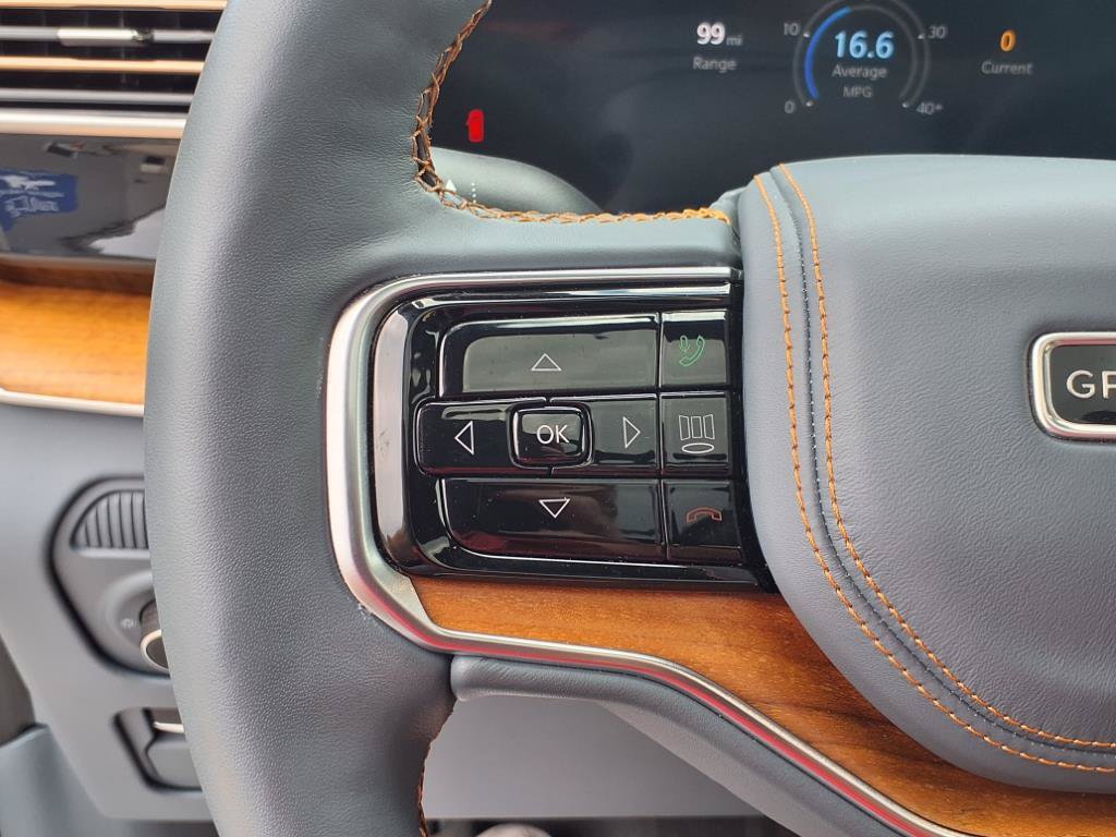 Used 2024 Jeep Grand Wagoneer Series III AWD/4WD image 22