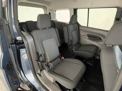Used 2020 Ford Transit Connect XLT image 48
