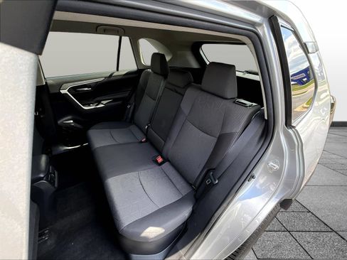 Used 2020 Toyota RAV4 XLE AWD/4WD image 25