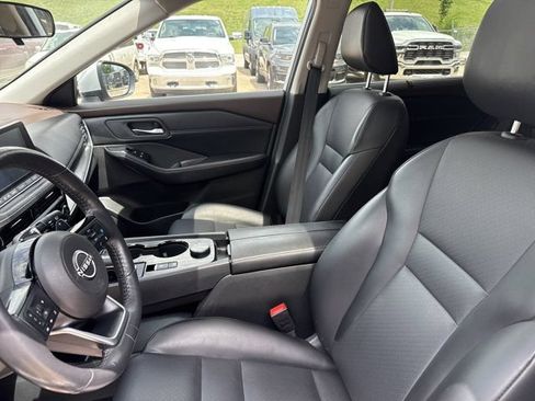 Used 2023 Nissan Rogue SV w/ SV Premium Package AWD/4WD image 5