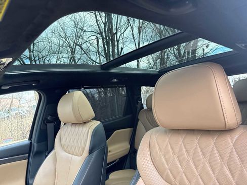 Used 2023 Hyundai Santa Fe Calligraphy w/ Winter Weather Package image 23