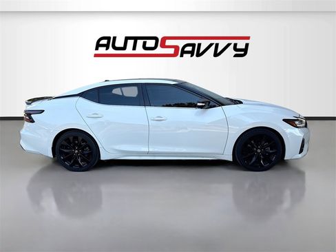 Used 2021 Nissan Maxima SR w/ Sport Mat Group image 8