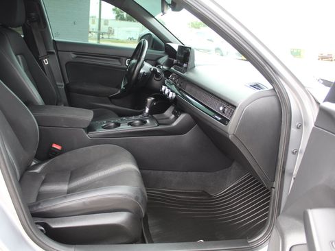 Used 2022 Honda Civic Sport image 14
