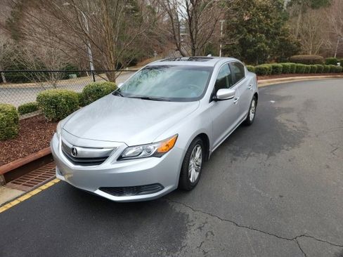 Used 2013 Acura ILX image 3