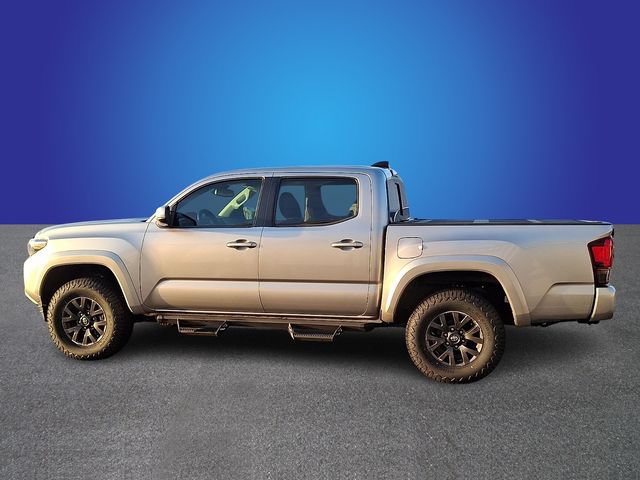 Used 2023 Toyota Tacoma SR5 w/ Technology Package AWD/4WD image 6