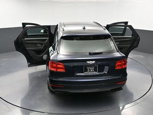 Certified 2020 Bentley Bentayga image 36