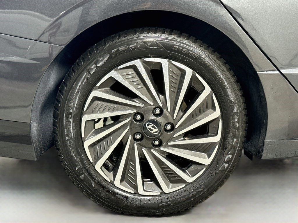 Used 2025 Hyundai Sonata SEL FWD image 31