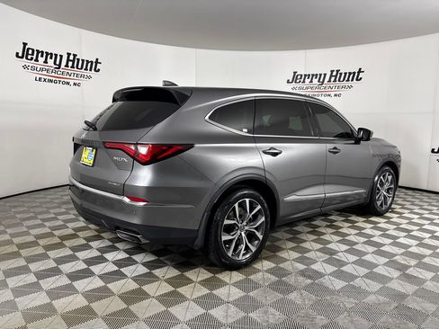 Used 2023 Acura MDX w/ Technology Package AWD/4WD image 4